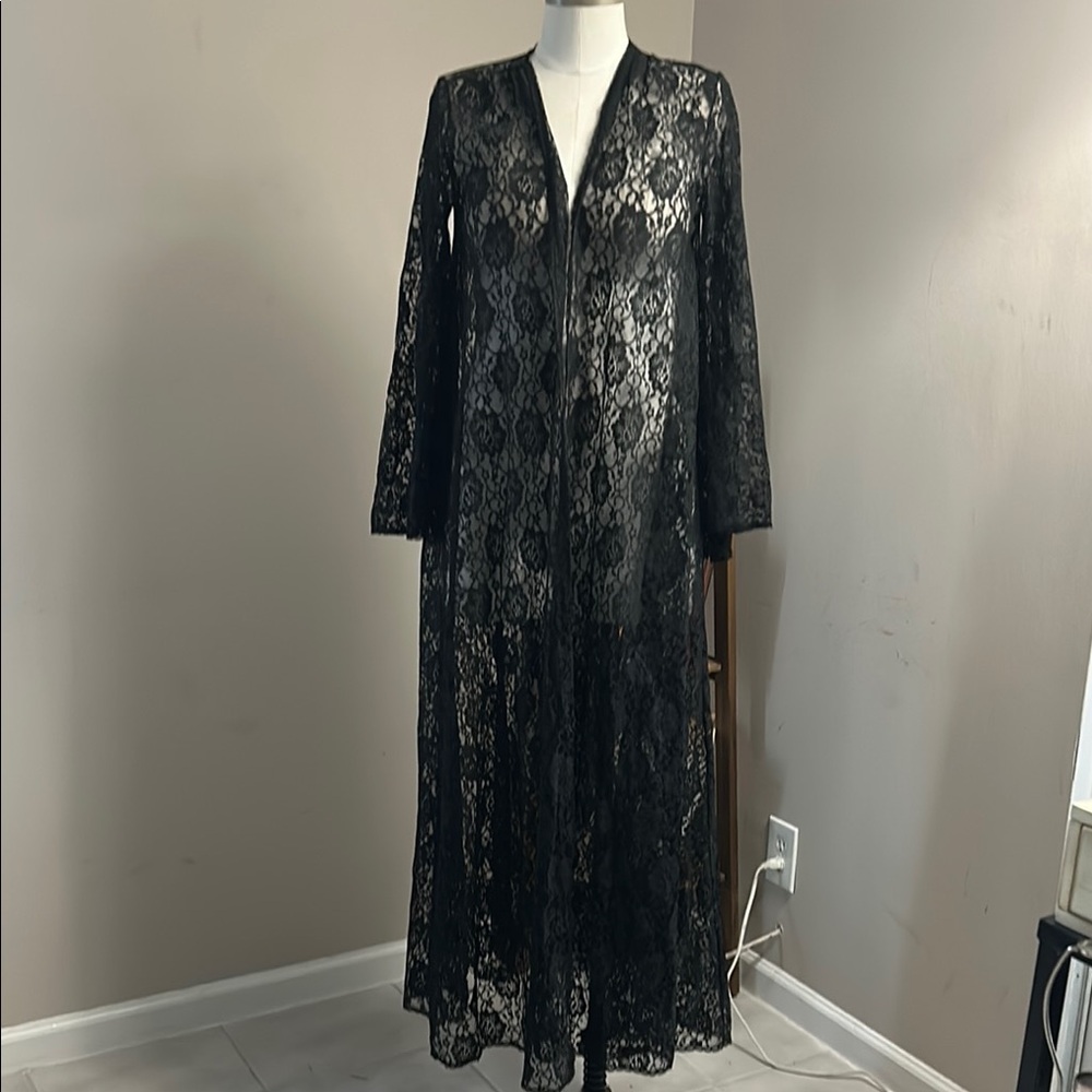 Vintage Elegant Black Lace Maxi Robe size M bell sleeve